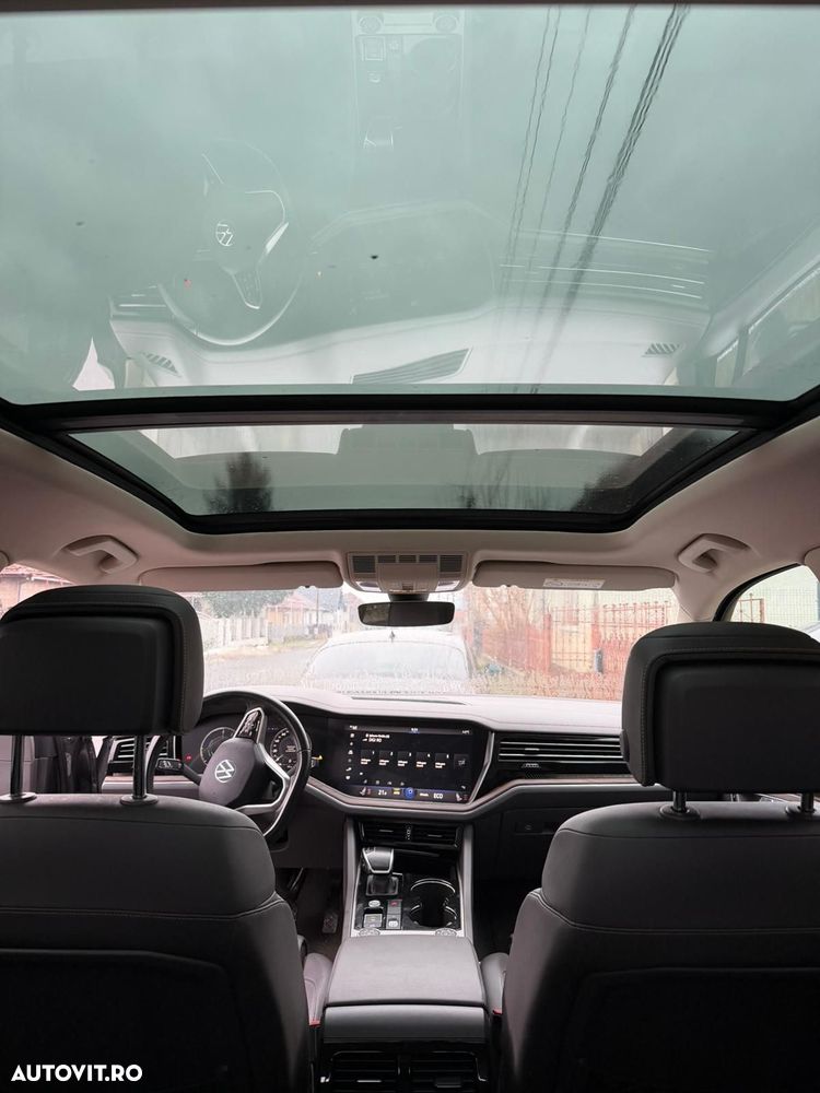 Volkswagen Touareg 3.0 V6 e-Hybrid 4Motion Aut. Atmosphere - 14