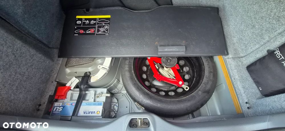 Volvo S60 2.4 Premium - 23