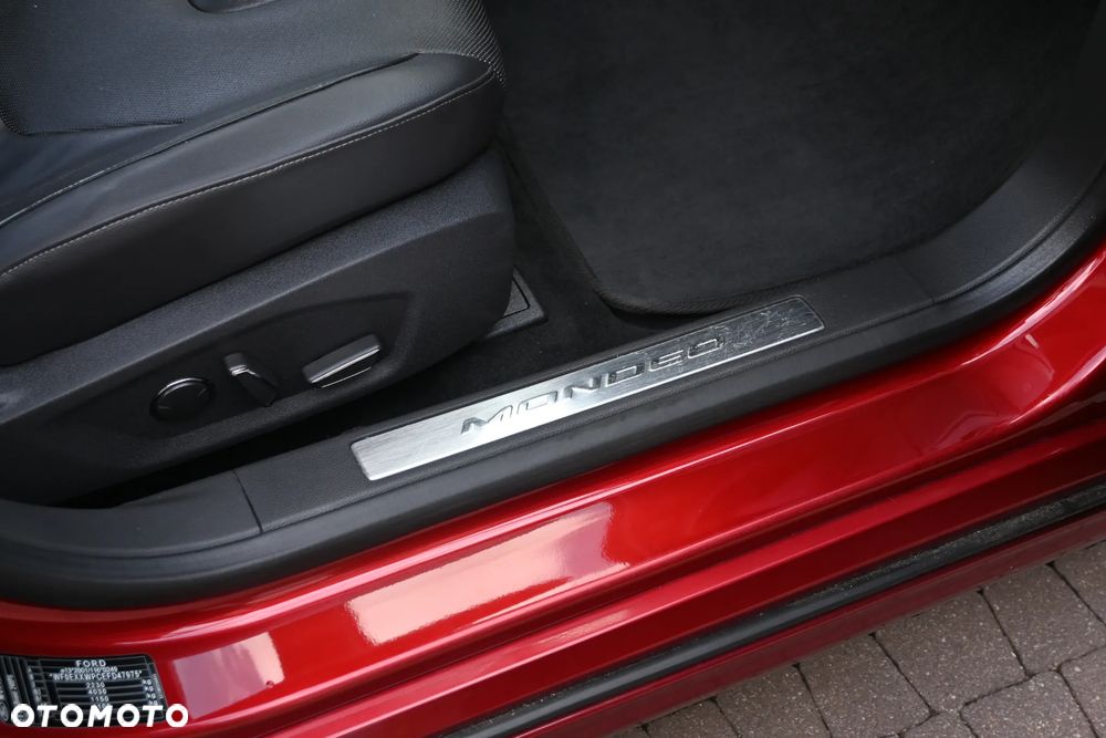 Ford Mondeo 2.0 EcoBoost STart-Stopp Autom ST-Line - 39