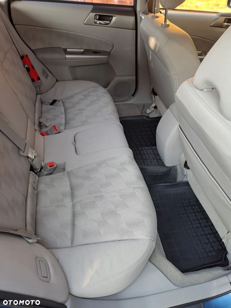 Subaru Forester 2.0X Automatik Exclusive - 6