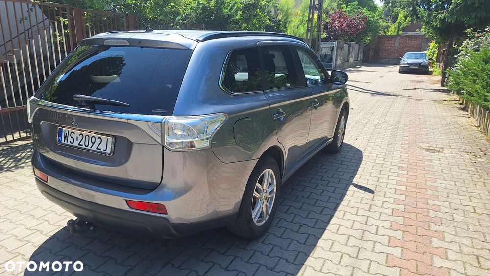 Mitsubishi Outlander - 5