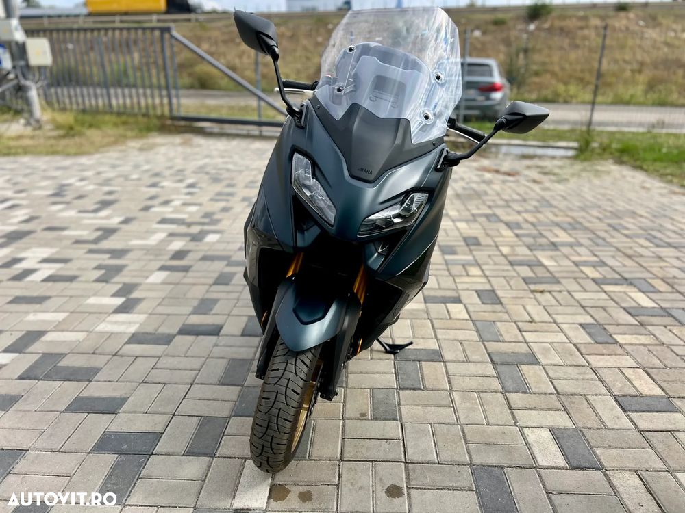 Yamaha TMAX 560 - 14