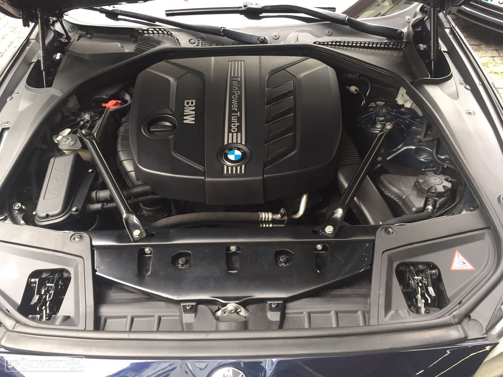 BMW 525 d Auto - 11