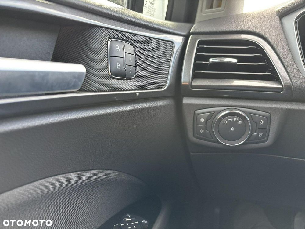 Ford Mondeo 1.5 EcoBoost Edition - 19