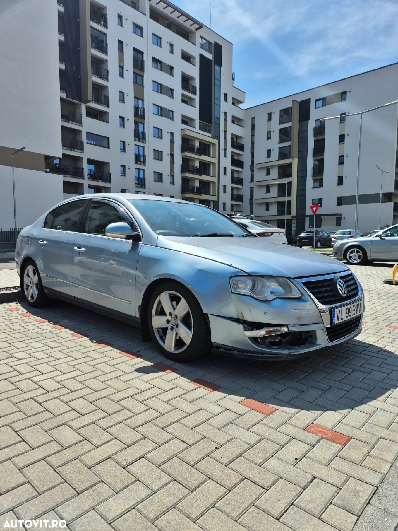 Volkswagen Passat 2.0 TSI Sportline - 2