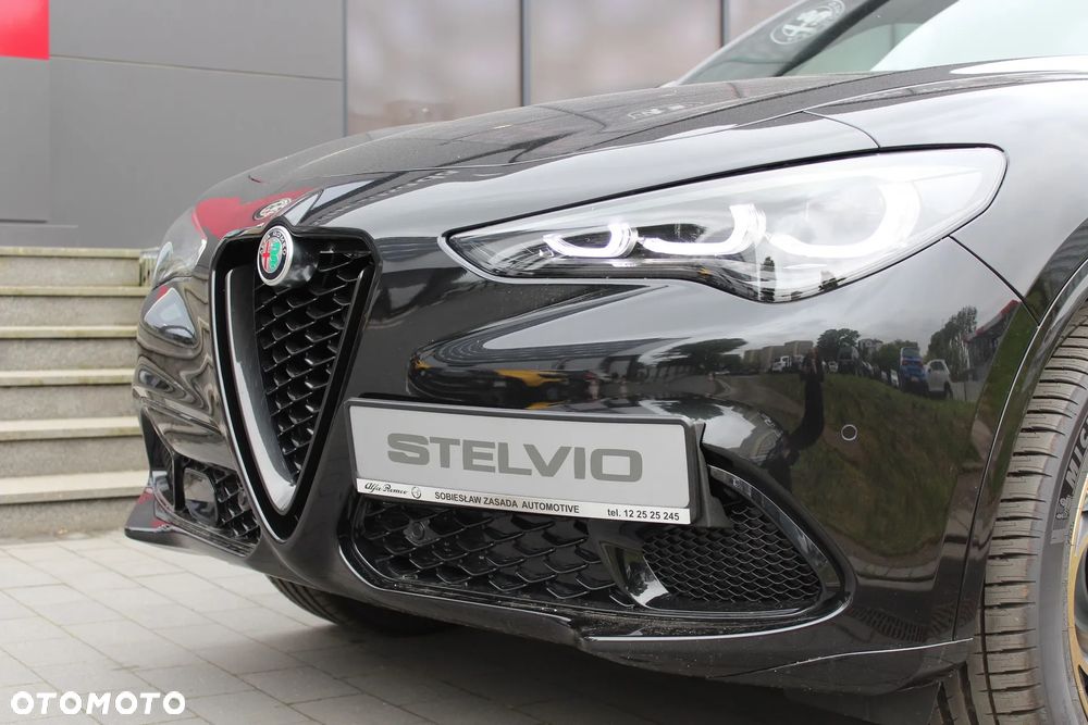 Alfa Romeo Stelvio 2.0 Turbo Intensa Q4 - 6