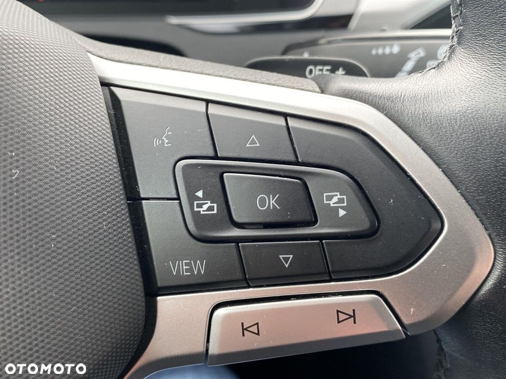 Volkswagen Passat - 15