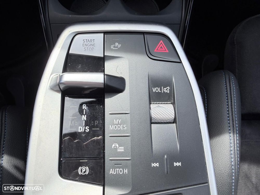 BMW 225xe Active Tourer e xDrive Pack Desportivo M - 25