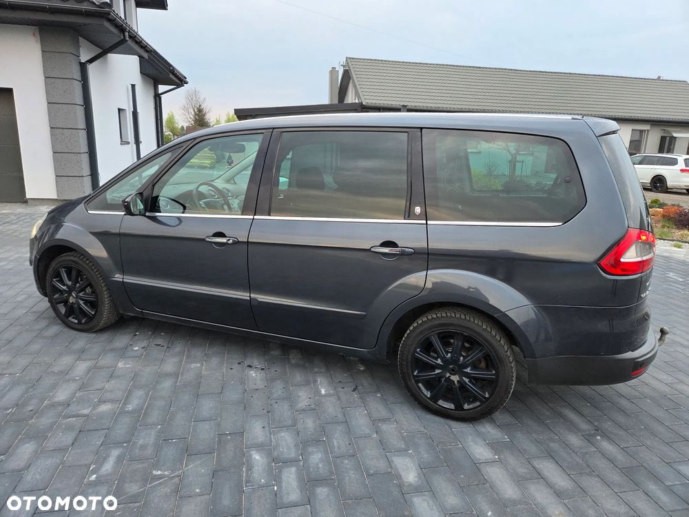 Ford Galaxy 2.0 TDCi Ghia - 16