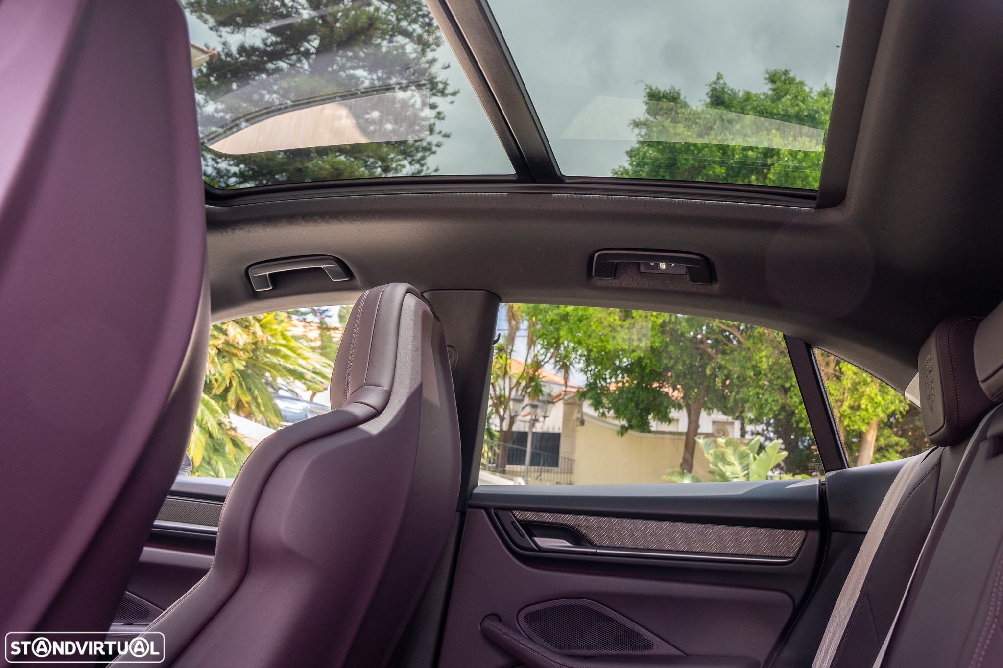 Porsche Macan Electric 4 - 16