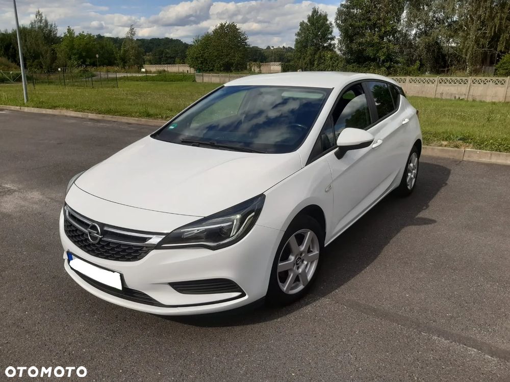 Opel Astra 1.0 T Essentia S&S - 1