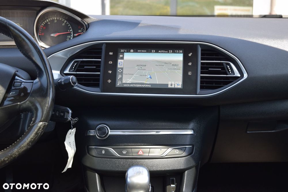 Peugeot 308 BlueHDi 120 Stop & Start Allure - 31