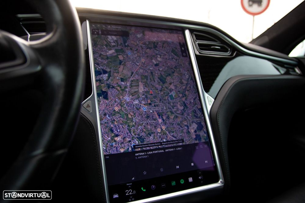 Tesla Model S 90D AWD - 58