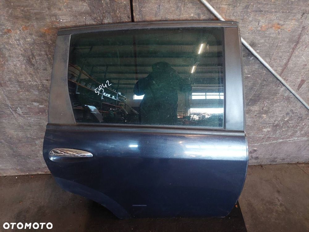 DRZWI KOMPLETNE PRAWY TYŁ FIAT CROMA II 266/A - 2