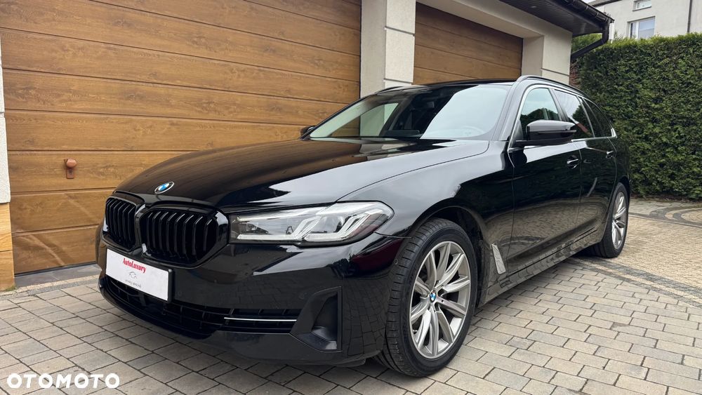 BMW Seria 5 520d Sport Line - 3