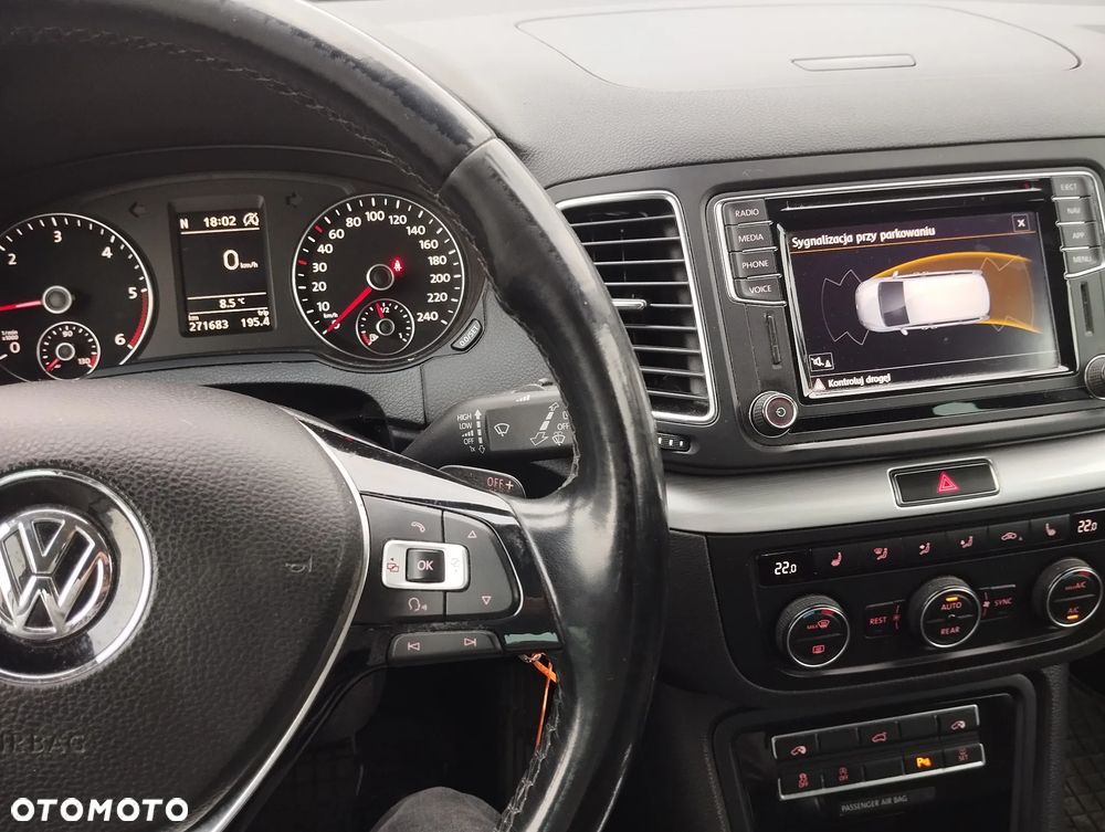 Volkswagen Sharan 2.0 TDI DSG (BlueMotion Technology) Trendline - 15