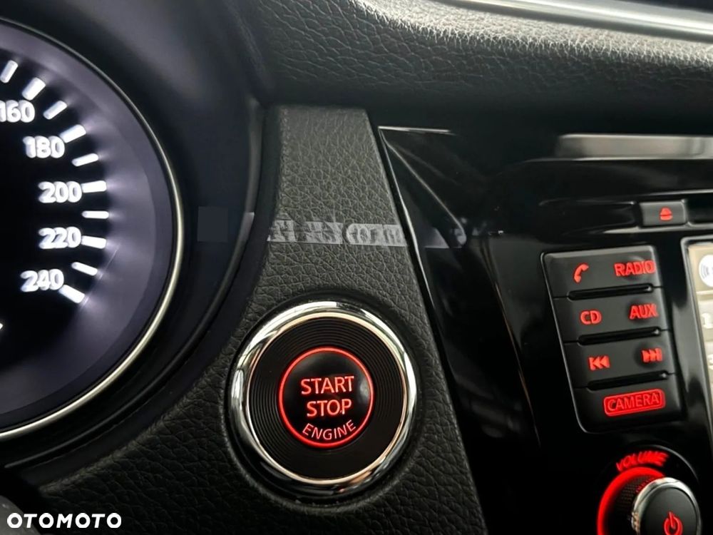 Nissan Qashqai 1.6 DIG-T N-Connecta - 33