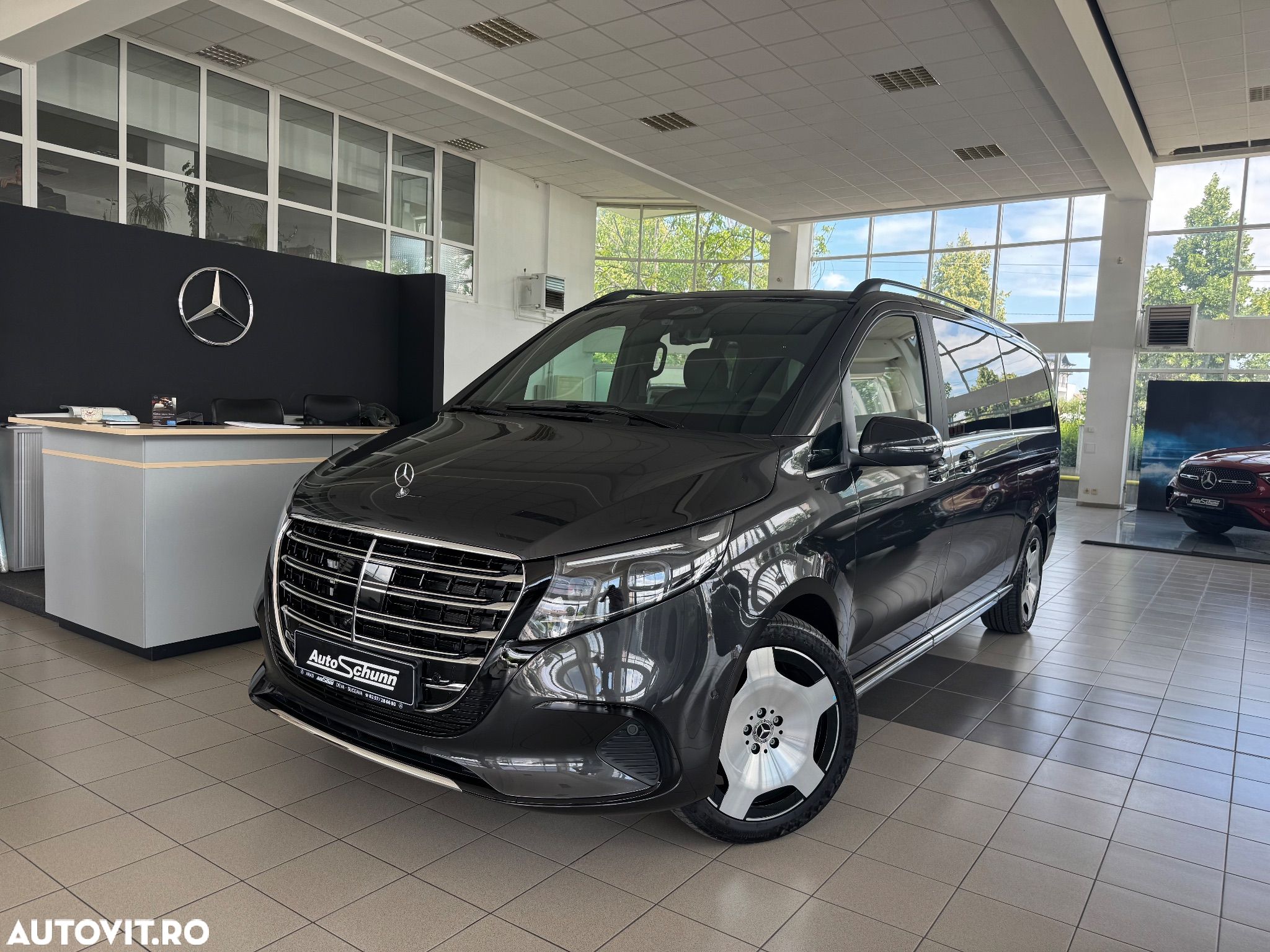 Mercedes-Benz V 300 d extralang 4Matic 9G-TRONIC Exclusive - 1
