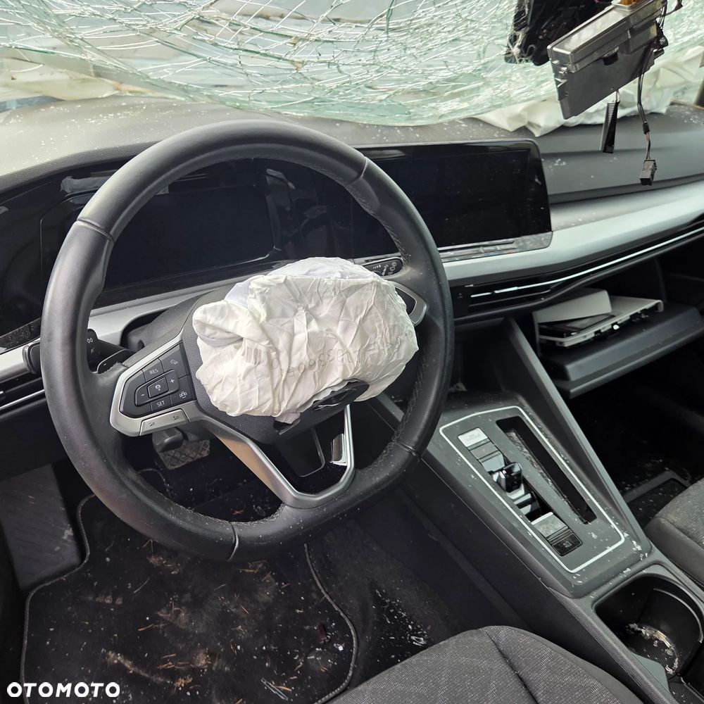 Volkswagen Golf 1.5 eTSI OPF DSG Edition 50 - 8