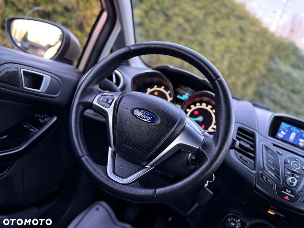 Ford Fiesta 1.0 Champions Edition - 20