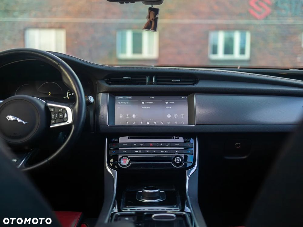 Jaguar XF - 23