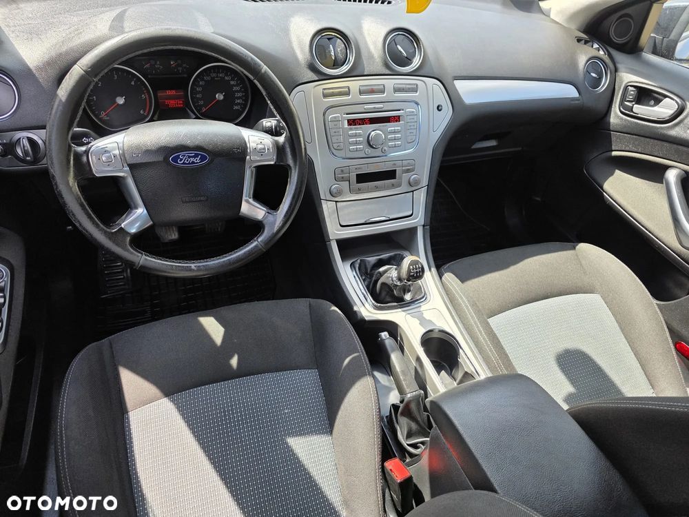 Ford Mondeo 1.8 TDCi Ghia X - 10