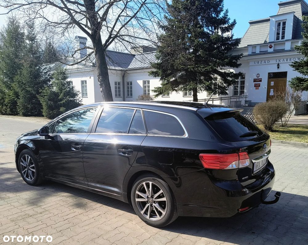 Toyota Avensis 1.8 Executive - 5