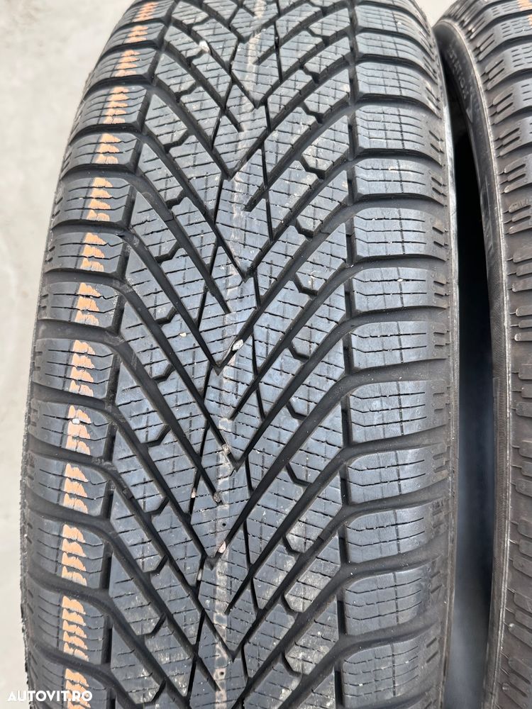 Vând 2 anvelope 195/55/20 Pirelli de iarnă ca noi - 2