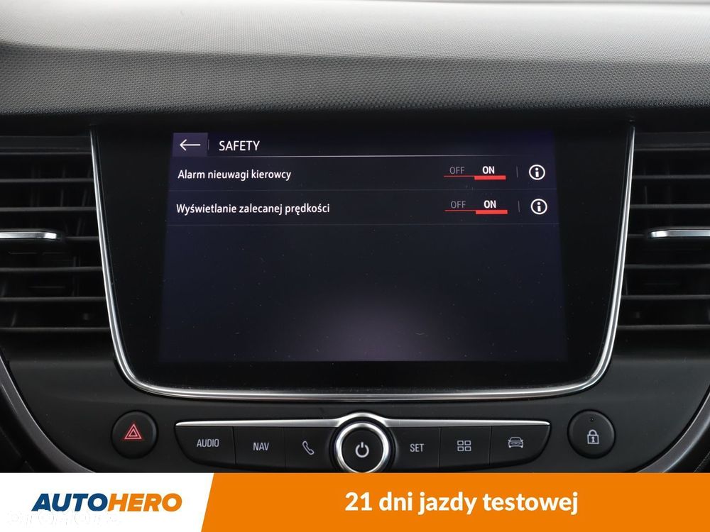 Opel Crossland X 1.2 T Design Line S&S - 22