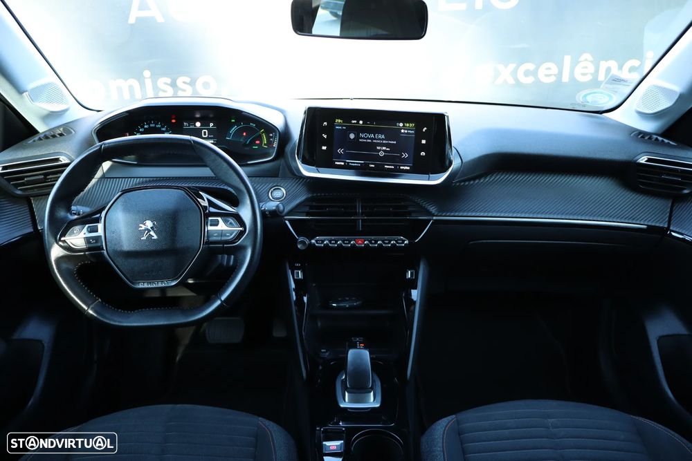 Peugeot e-208 Allure Pack - 12