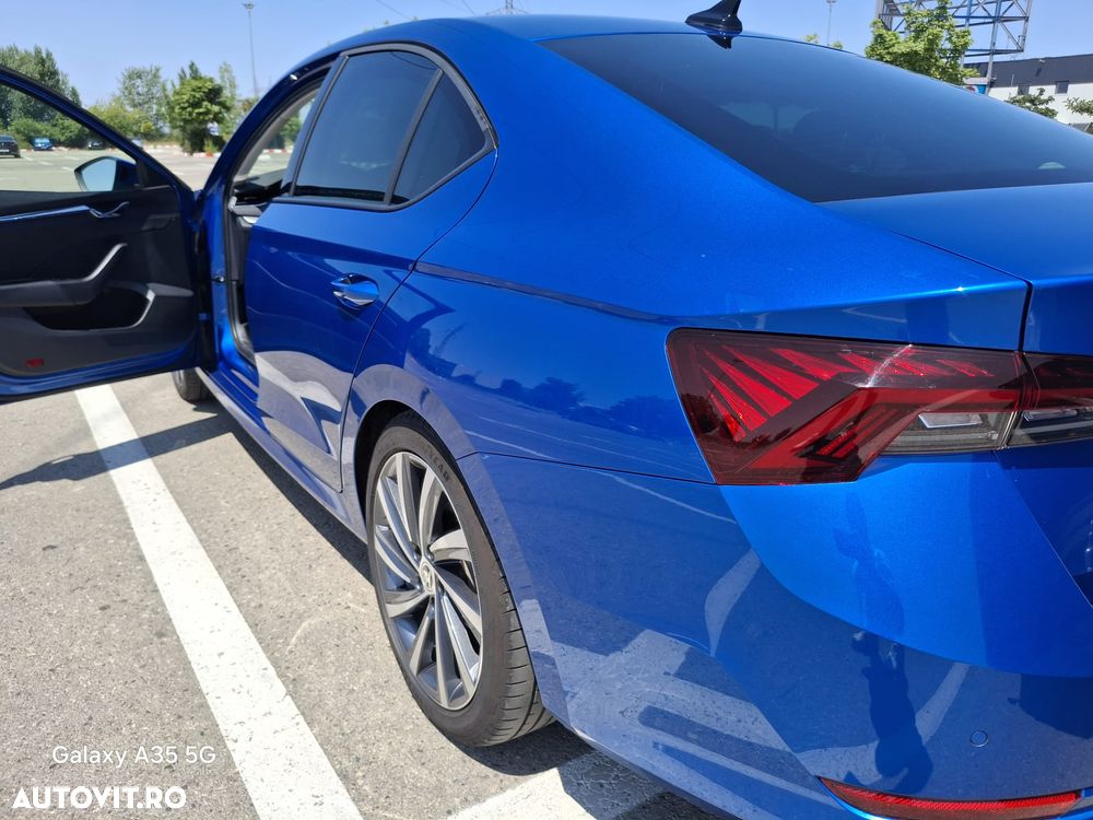 Skoda Octavia 2.0 TDI DSG 4X4 Sportline - 9