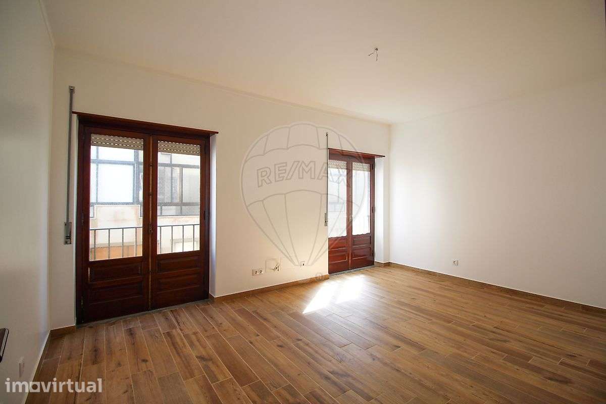 Apartamento T4 para arrendamento - Grande imagem: 3/16