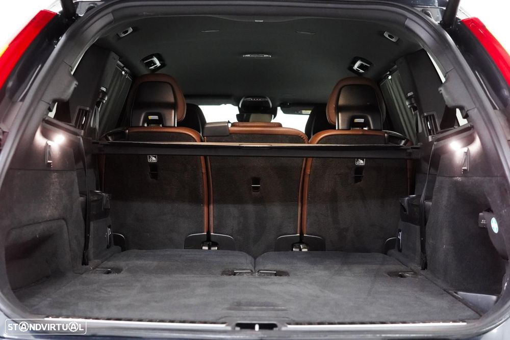 Volvo XC 90 2.0 T8 PHEV Momentum Plus AWD - 26