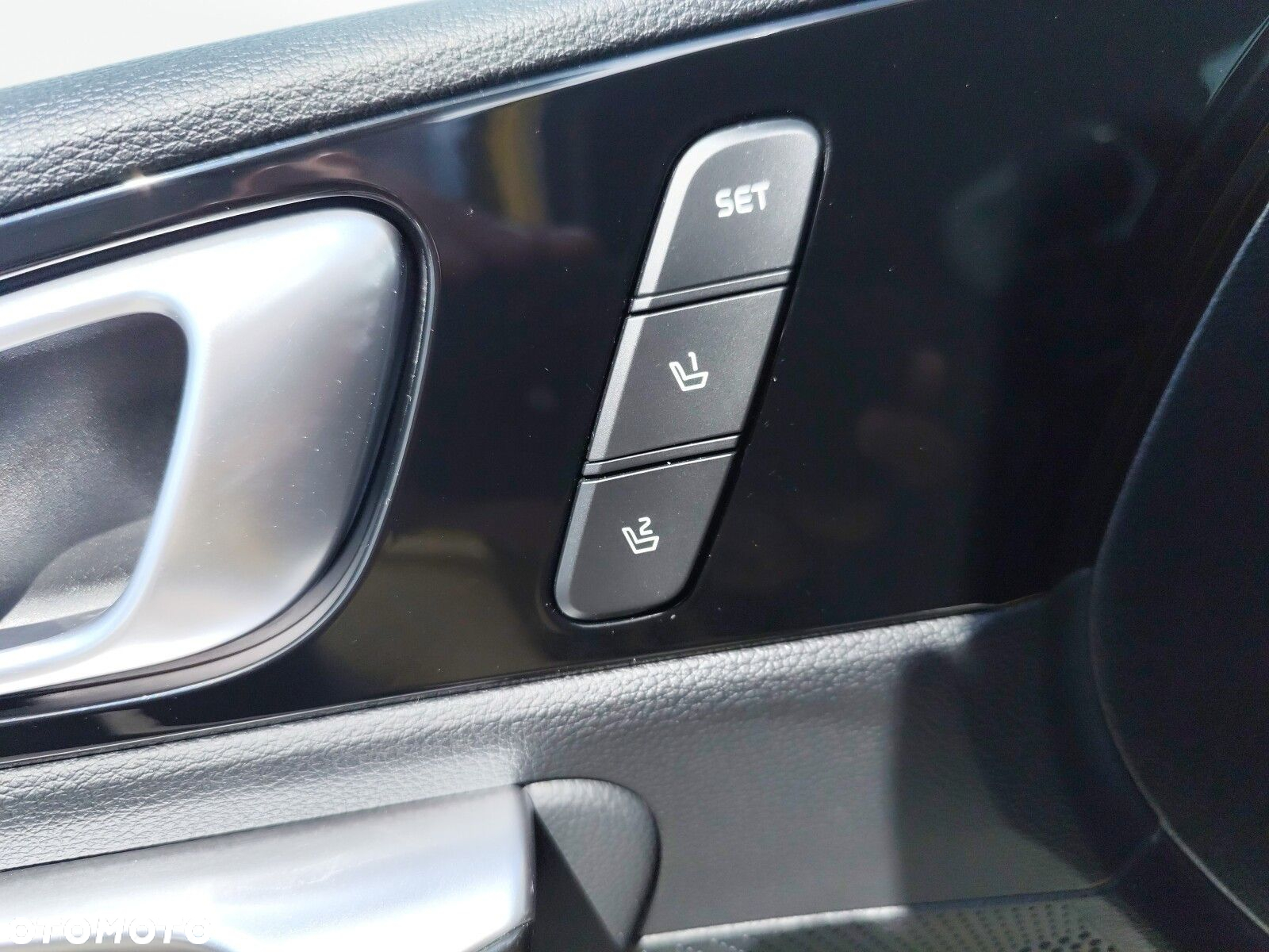 Kia XCeed - 12