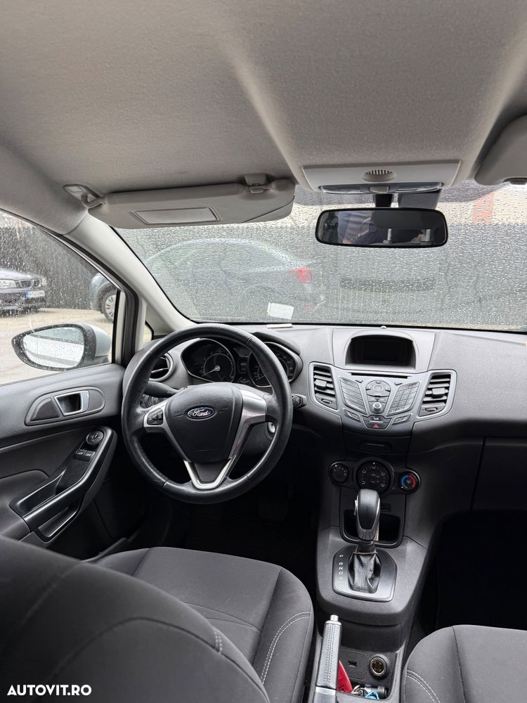 Ford Fiesta - 8