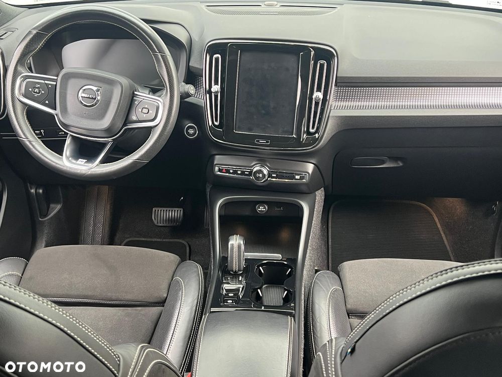 Volvo XC 40 T5 AWD R-Design - 18