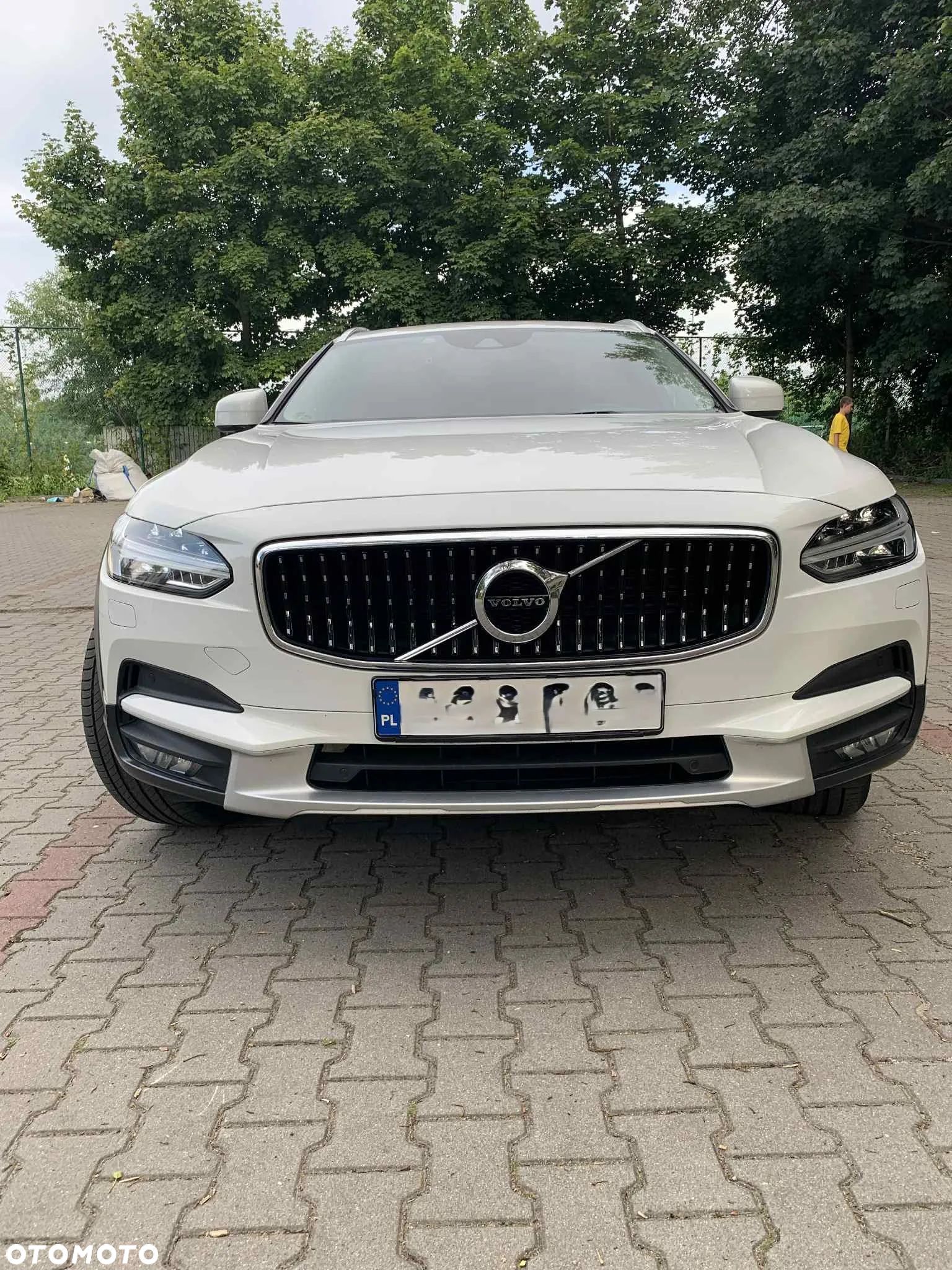 Volvo V90 Cross Country - 1