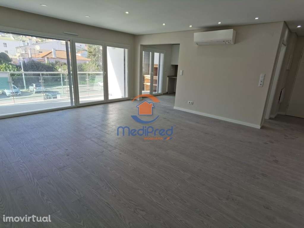 Apartamento T2, em condomínio privado, com BOX | Loures - Grande imagem: 4/24