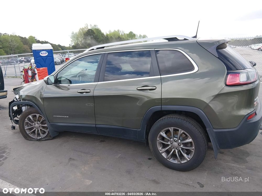 Jeep Cherokee - 12