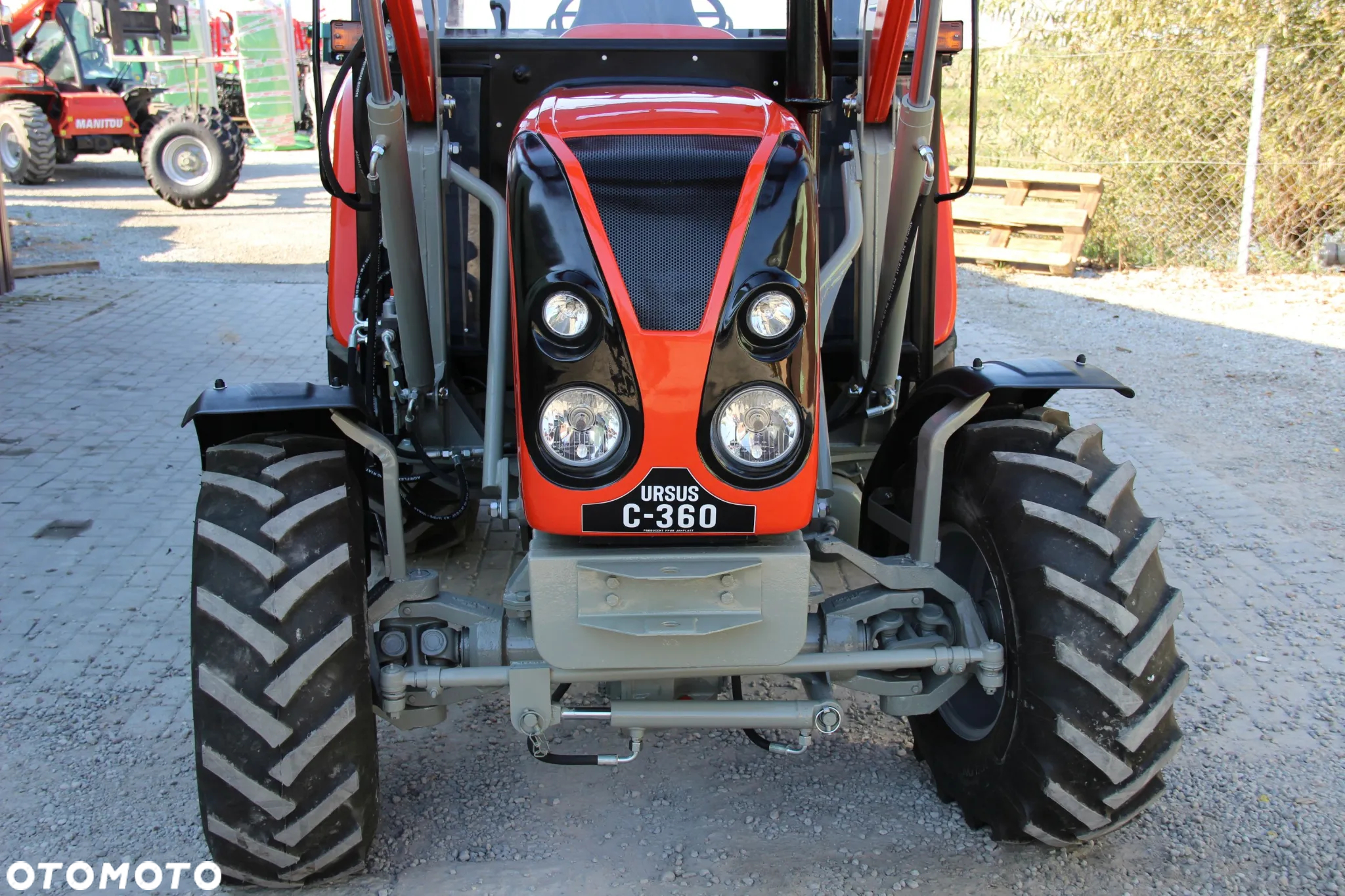 Maska ciągnikowa tworzywo Ursus C360 C-360 model 03 czerwona - 3
