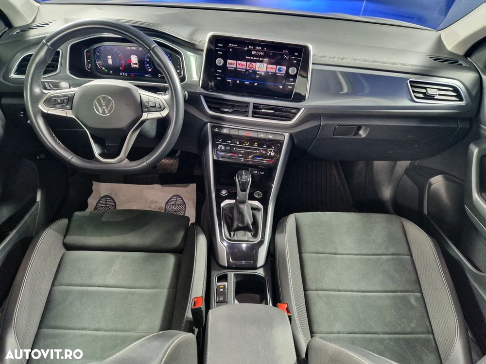 Volkswagen T-Roc - 12