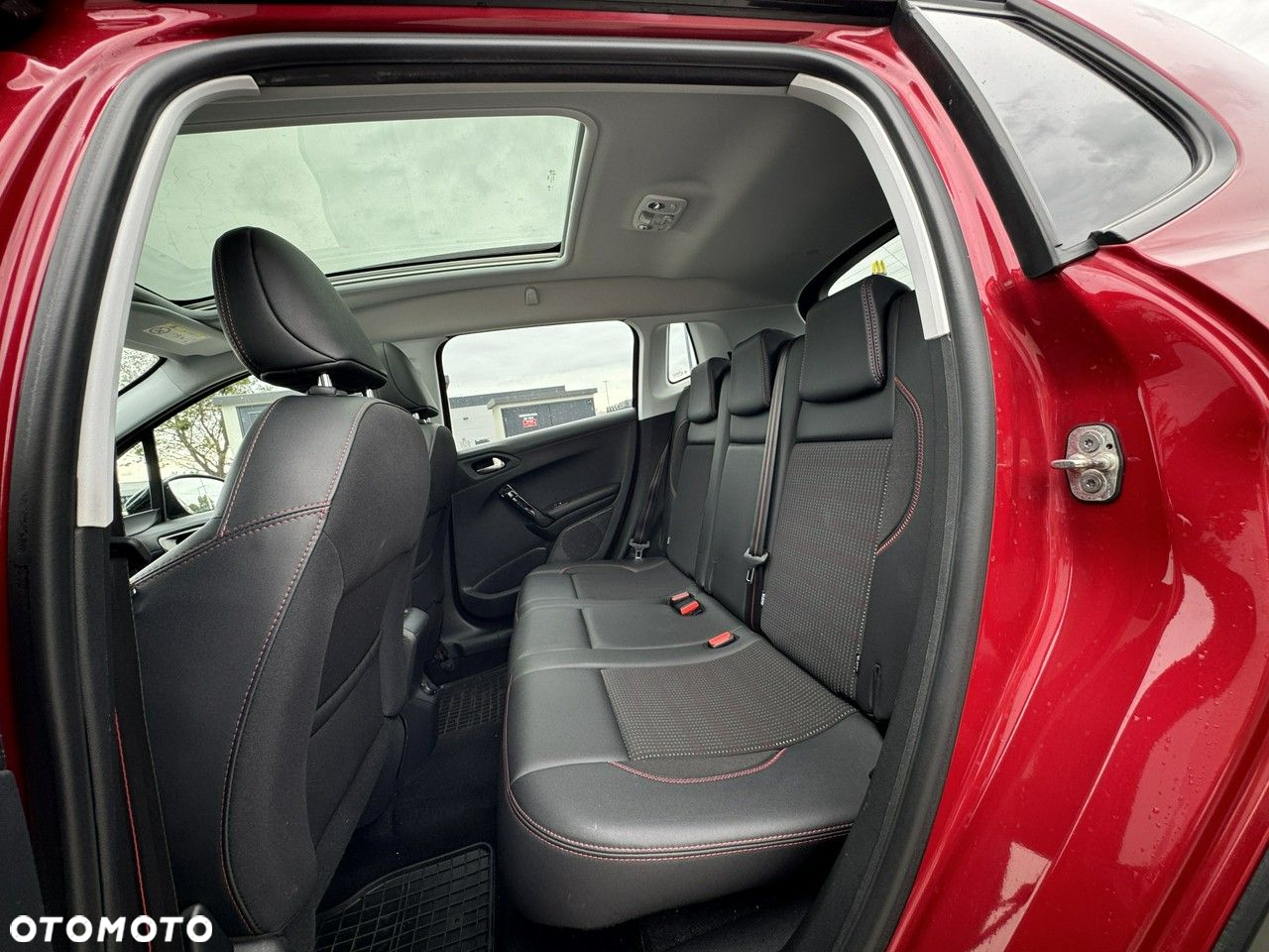 Peugeot 2008 - 30