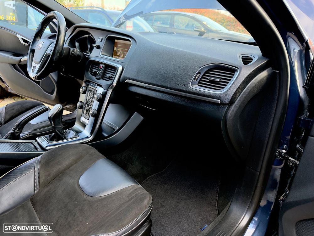 Volvo V40 D2 R Design - 53