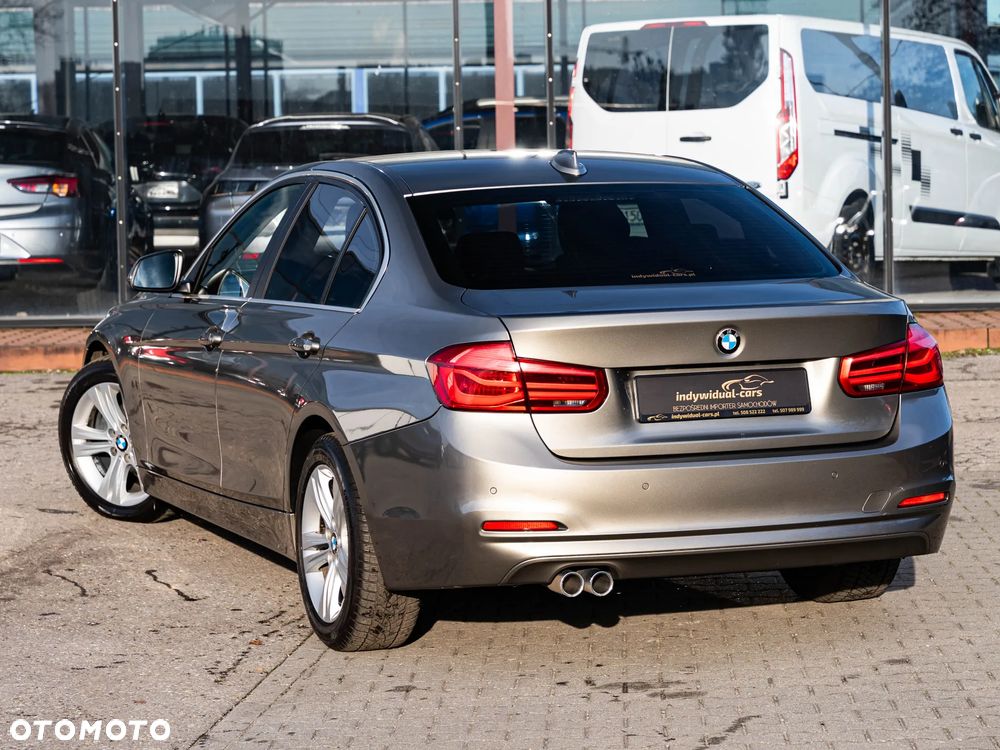 BMW Seria 3 320d Sport-Aut Efficient Dynamics Edition Sport Line - 4