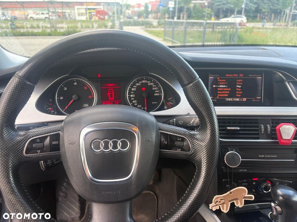 Audi A4 Avant 2.0 TDI Multitronic - 9