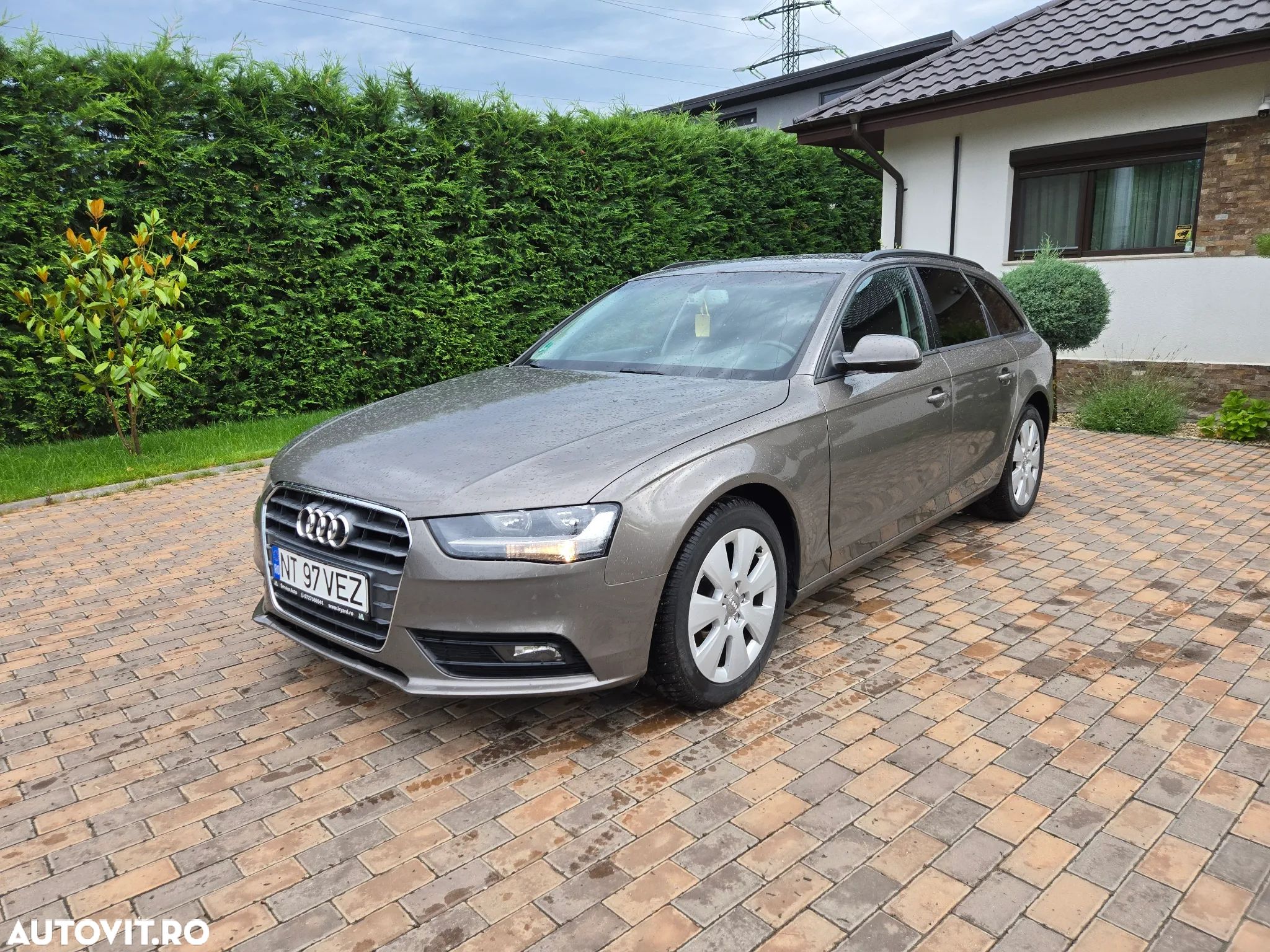 Audi A4 Avant 2.0 TDI DPF Attraction - 1