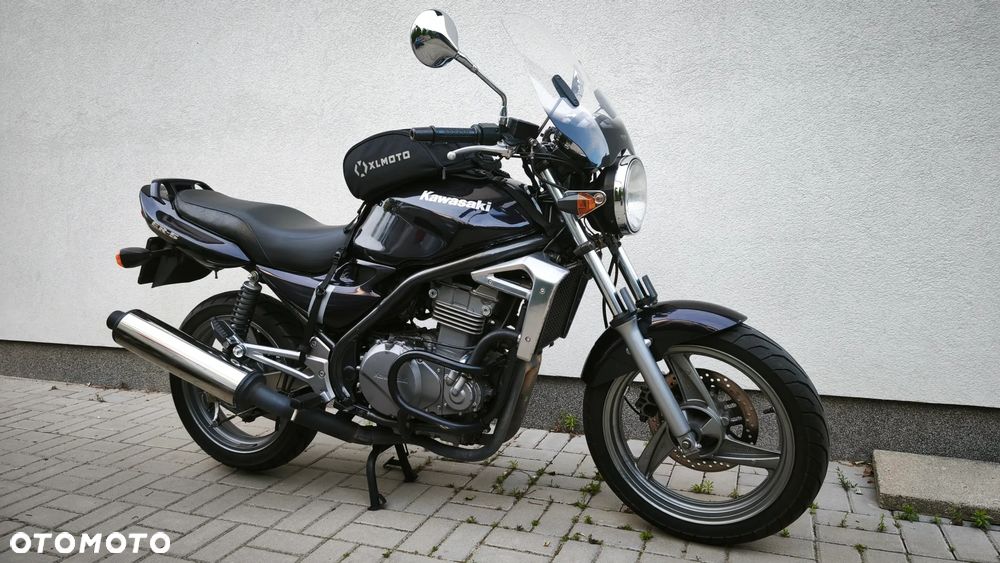 Kawasaki ER - 1