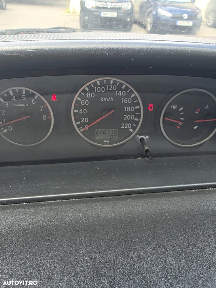 Nissan X-Trail 2.5 Elegance - 10