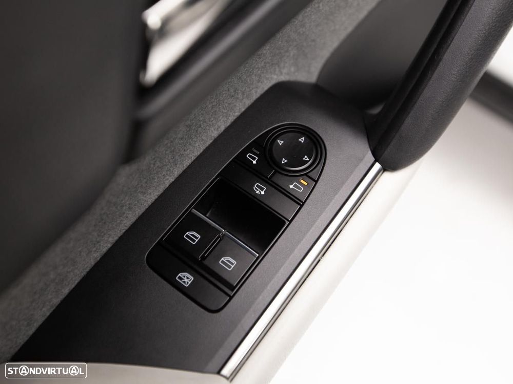 Mazda MX-30 e-SKYACTIV Makoto Urban Expression - 15