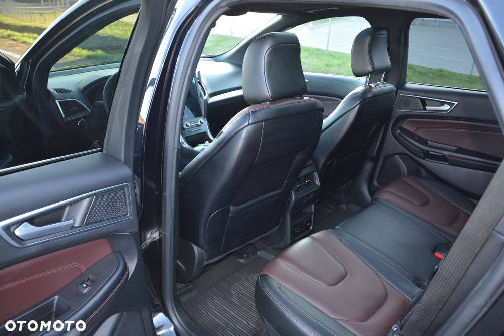 Ford Edge - 19